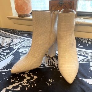 Express white alligator skin booties size 7 only worn once!